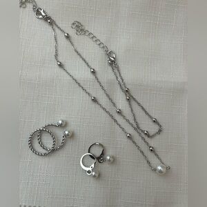 Silver Pearl Fashion Jewelry Set of 5 Pieces